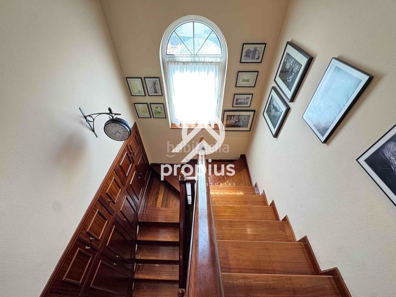 Foto 6b0b063d-f30c-4940-8082-7e1e409d9154. Xalet amb calefacció aparcament a Llaranes Avilés