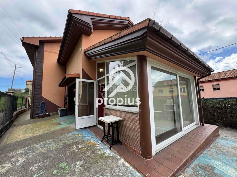 Foto 739e4b95-32a3-470d-b12f-586865ae24e5. Xalet amb calefacció aparcament a Llaranes Avilés