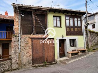 Casa adosada  Porrua 215. Casa a la venta en porrua con cuadra y proyecto