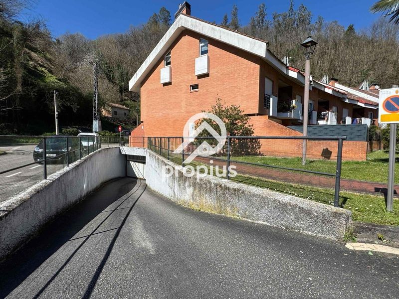 Foto 584a2bfc-e7b8-471d-883f-2ec107add034. Duplex avec chauffage parking dans Morcín