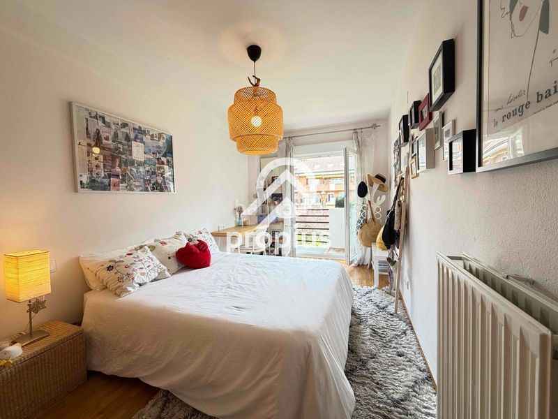 Foto e3319d71-8b9d-4a50-a40d-ee721629d0aa. Duplex avec chauffage parking dans Morcín