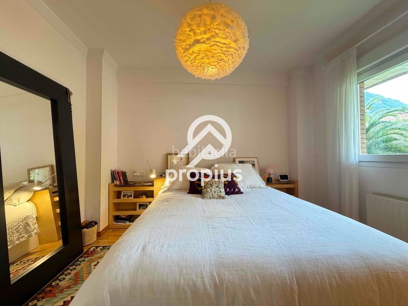 Foto e9f2b3a4-59e8-4c25-bd46-86f13f5d58ac. Duplex avec chauffage parking dans Morcín