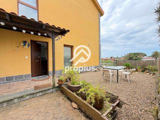 Reihenhaus  Po 0. Chalet pareado en poo de llanes