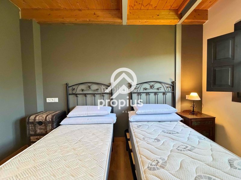 Foto b2cbad47-81e0-4c7c-8009-fc1b3237f9d4. Casa adossada amb calefacció aparcament a Cué-San Roque-Andrín Llanes