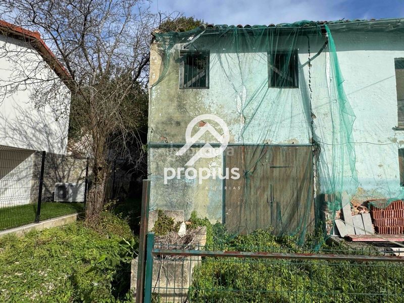 Foto bfa03bd8-cbba-4018-b44e-5b857bb5742c. Casa adossada amb calefacció aparcament a Celorio-Poó-Parres Llanes