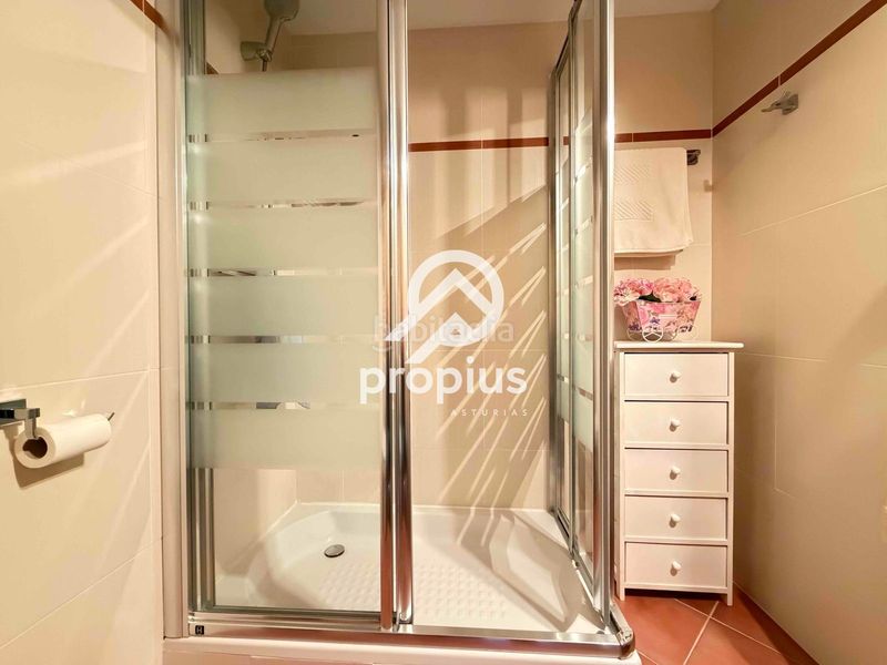 Foto f1ff2377-cba0-4bd7-b608-a7dcdedd5ea5. Dúplex amb calefacció aparcament a Ribadedeva