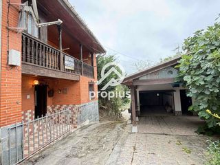 Reihenhaus  Malateria 31. Casa con encanto en la maleteria, con un garaje y un taller