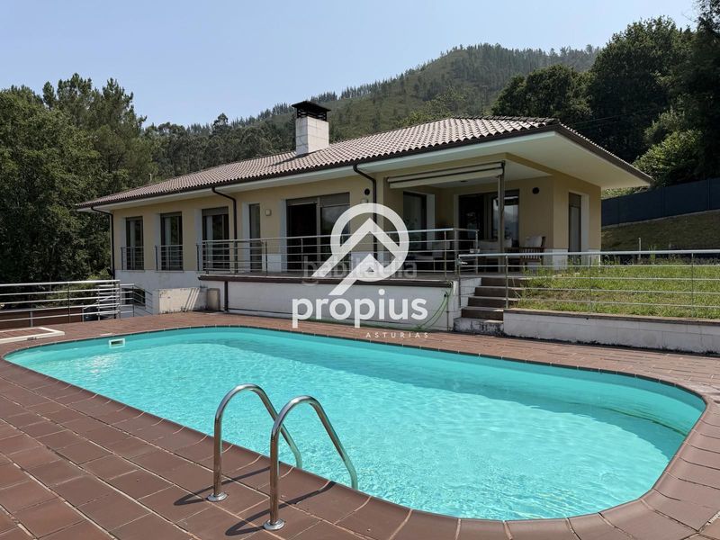 Foto ad67133f-51f1-45de-8174-b6dd1c4e44a5. Xalet amb calefacció aparcament piscina a Cangas de Onís