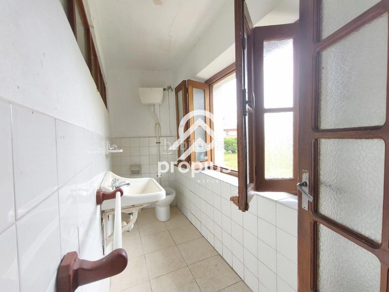 Foto 91a35298-b8c4-4d35-a95f-6c2097ee208b. Casa amb calefacció a Vibaña-Ardisana-Caldueño Llanes