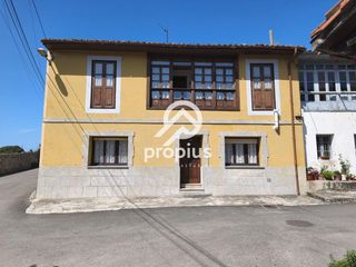 Casa  Porrua. Propius asturias vende casa con vistas al cuera en porrua