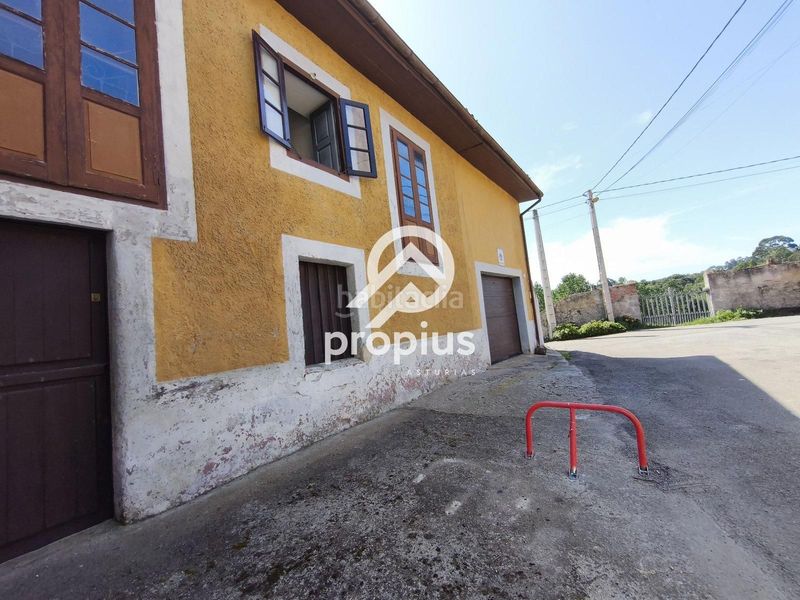 Foto 755bc97a-ef58-45f7-be27-1458c6541001. Casa amb calefacció aparcament a Celorio-Poó-Parres Llanes