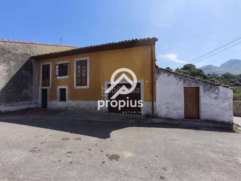 Foto 98cb7200-0741-4163-9e6d-838133f877e9. Casa amb calefacció aparcament a Celorio-Poó-Parres Llanes