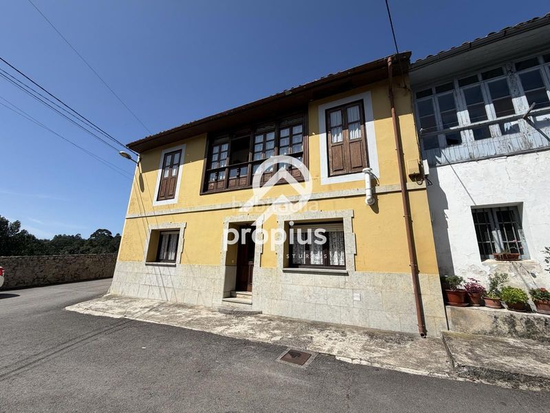 Foto f1079201-6177-45e0-b988-93cc1ea74d3e. Casa amb calefacció aparcament a Celorio-Poó-Parres Llanes