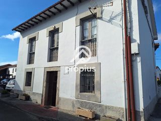 Haus  Cotero 0. Propius asturias vende en exclusiva casa para reformar en colomb