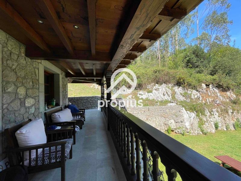 Foto 3b29463f-f1f6-4b27-96c7-ec9dd8e62789. Chalet con riscaldamento parcheggio in Pría-Nueva-Hontoria-Naves Llanes