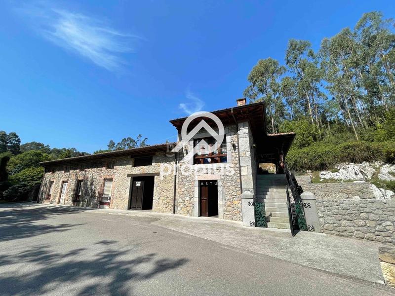 Foto e85f924a-ad63-493b-b3d0-9834f5843fa0. Chalet con riscaldamento parcheggio in Pría-Nueva-Hontoria-Naves Llanes