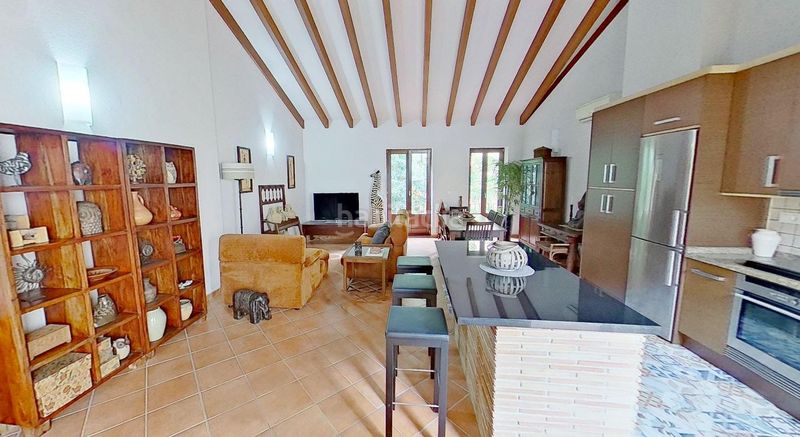 Foto a56bf639-3d17-4a9f-b6ff-8c3bca906c50. Edificio in Centro Urbano Dénia