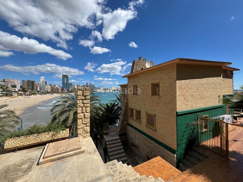 Foto 185b8d84-2cd1-4c81-abd2-0bb9e0d09fc9. Xalet amb calefacció aparcament a Playa Poniente Benidorm