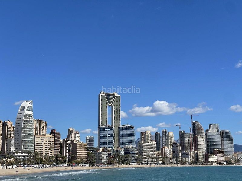 Foto 78071c2e-7bc0-41e4-bb3c-5ff082a7179d. Xalet amb calefacció aparcament a Playa Poniente Benidorm