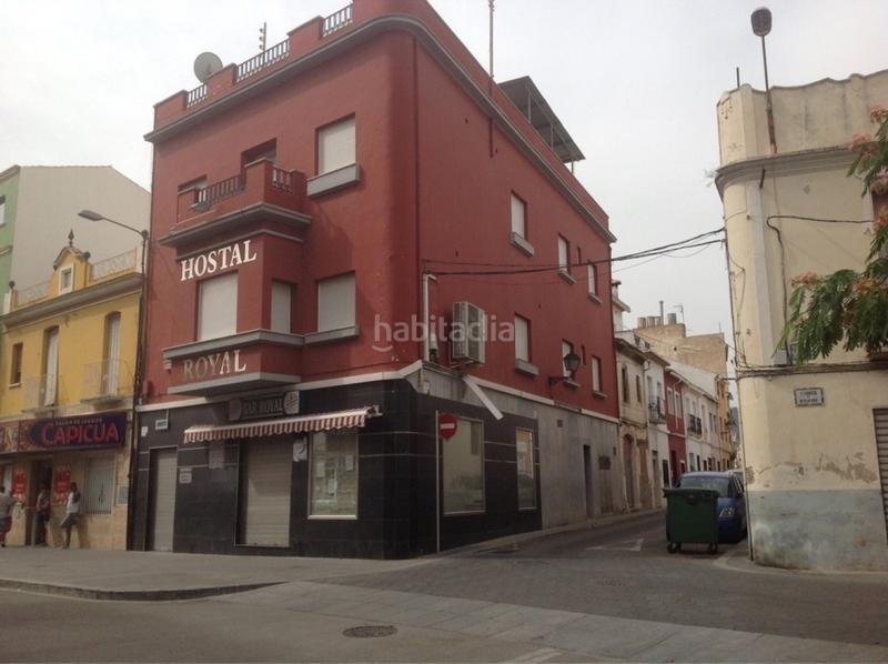 Foto be1f2a74-011c-47dc-b89d-87f9790293f5. Edificio in Oliva pueblo Oliva