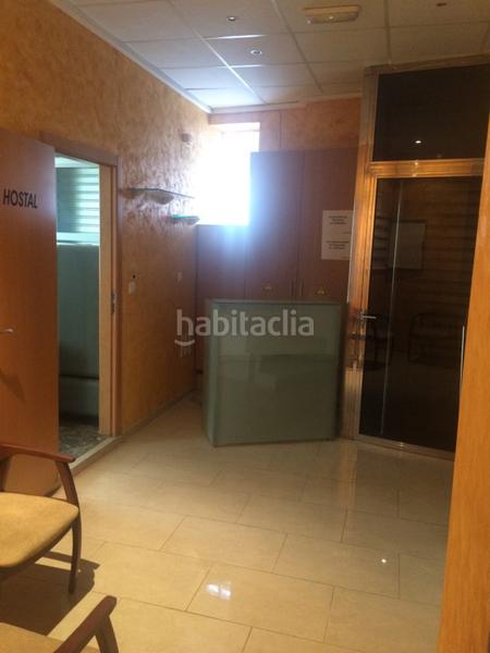Foto f76d3c71-d174-4e80-a8e7-521b02d368d1. Edificio in Oliva pueblo Oliva