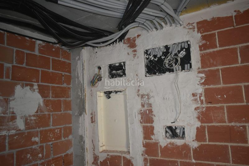 Foto 0c2d81ae-5d75-40de-a695-fffe0c5fb78b. Local comercial a Pego