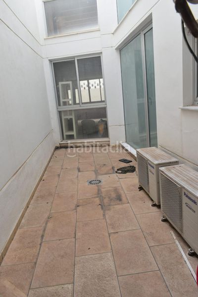 Foto 495147e4-e682-4ed8-bec4-6219cd5e4ed2. Local comercial a Pego