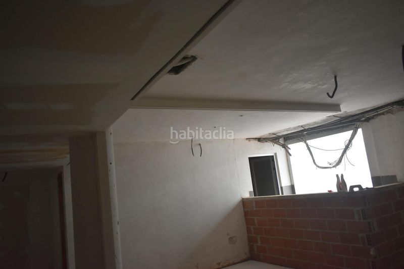 Foto 69b98d30-3866-46f4-9d32-37f05587f782. Local comercial a Pego