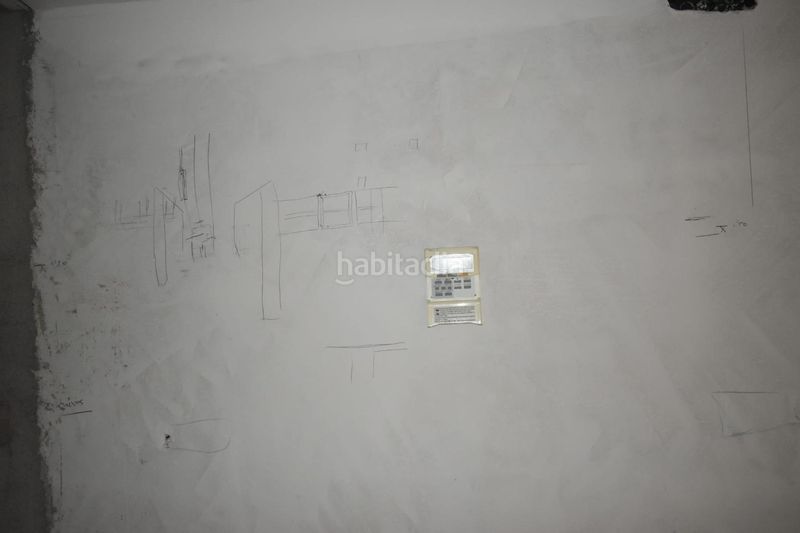 Foto dd3aebcd-4f37-4479-9993-e5df44265380. Local comercial a Pego