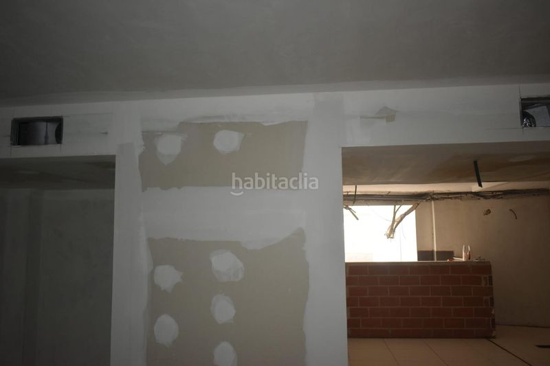 Foto ea2ef1f9-e23e-4f62-8cf1-14f9f6316dca. Local comercial a Pego