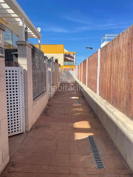 Foto 51301b14-66e6-47cf-923c-c229c82645b0. Alquiler dúplex alquiler temporal de apartamento dúplex cerca de la playa en Oliva