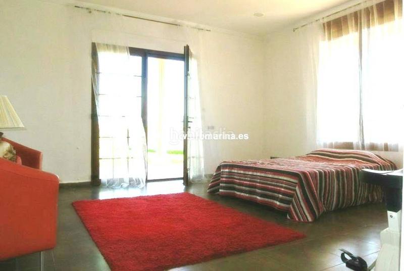 Foto fa7a5b43-08ac-4994-adba-bf942e69df99. Chalet con riscaldamento parcheggio piscina in L'Almadrava - L'Estanyó Dénia