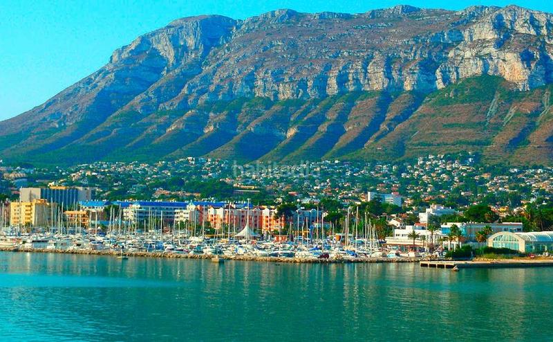 Foto 7d310f04-d7f4-484d-a27f-349e525cd9f1. Local commercial dans Centro Urbano Dénia