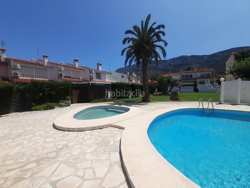 Foto a450f7cc-c467-49f0-bde9-35e945f7830d. Reihenhaus mit heizung pool in El Montgó Dénia
