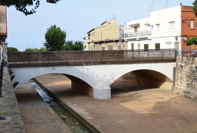 Foto 60473e1b-b0cc-43ac-8987-0a62b71e6fcf. Business premise in Ondara