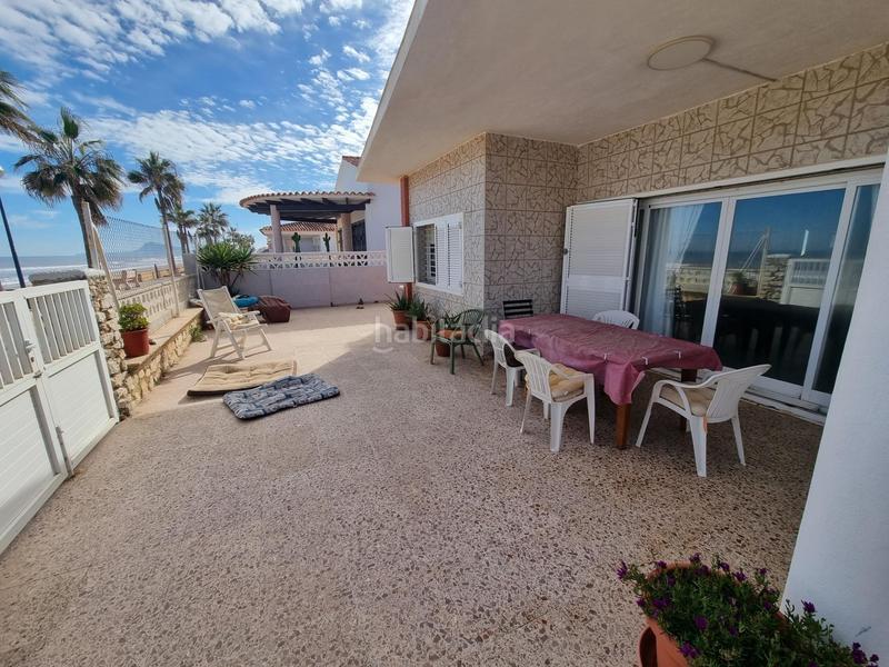 Foto 69d22e93-ea94-4f95-84b4-ab7de52b51fb. Chalet exclusivo chalet en primera línea de playa en Miramar