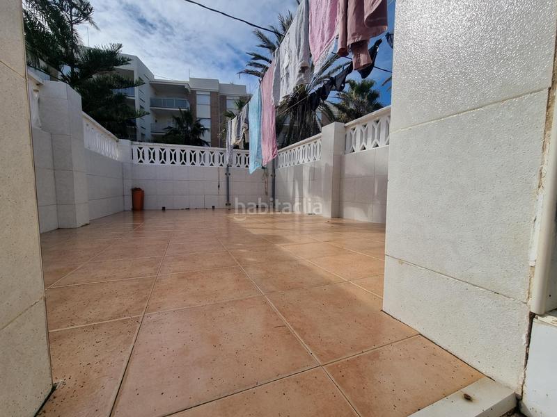 Foto b413396c-203d-48cc-82d1-b8584e2c8610. Chalet exclusivo chalet en primera línea de playa en Miramar