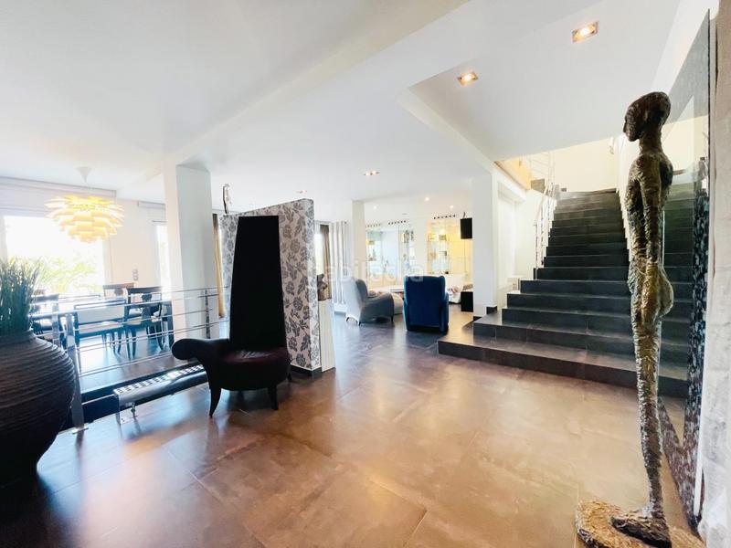 Foto 71d7f8eb-9dc6-41a2-b0d3-388a5c580c5b. Chalet con riscaldamento parcheggio piscina in El Montgó Dénia