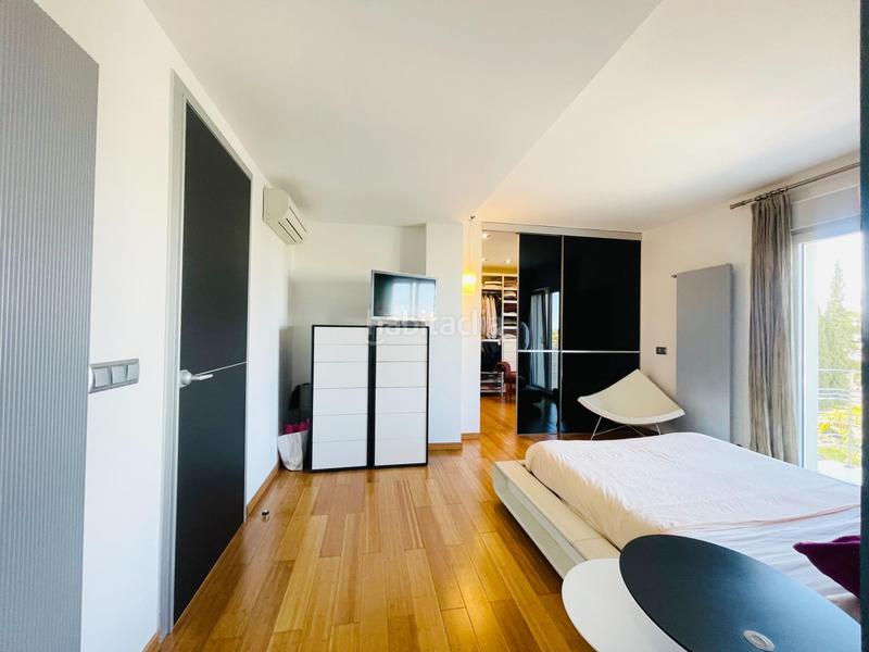 Foto ba27e41a-73a1-4eba-a10c-64cd45bb0290. Chalet con riscaldamento parcheggio piscina in El Montgó Dénia