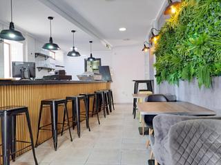 Miete Geschäftsraum in Centro Urbano. Se alquila barrestaurante en excelente ubicación