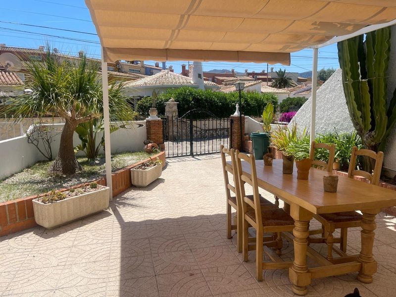 Foto adc354eb-baf3-4ce6-b75a-2597d5d43264. Casa adossada amb calefacció aparcament a Les Bassetes - El Marjal Dénia