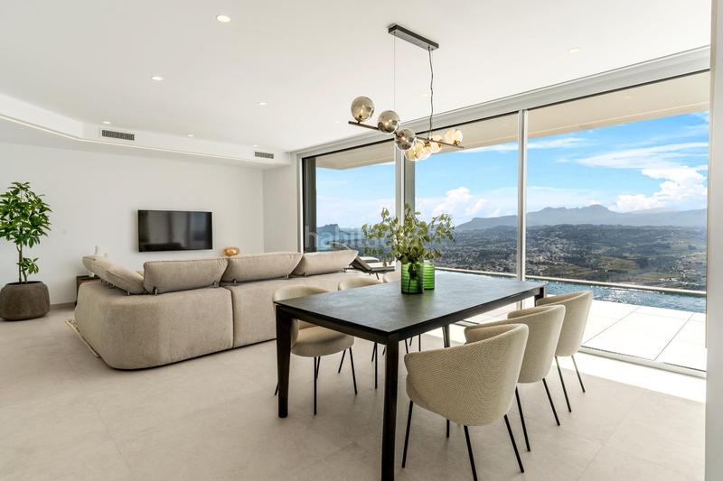 Foto 63bfb0db-e46b-4c1a-8548-28672475bea7. Xalet amb calefacció aparcament piscina a Cumbre del Sol Poble Nou de Benitatxell (el)