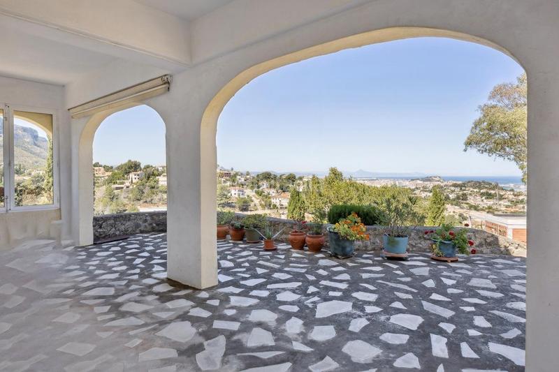 Foto 1d58fbf9-f9c6-43c6-a281-26f9c4ce241a. Chalet avec chauffage parking piscine dans El Montgó Dénia