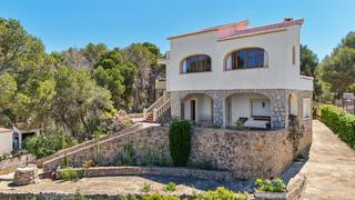 Xalet a El Montgó. Villa en las rotas con espectaculares vistas al mar