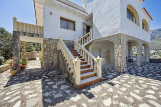 Chalet à El Montgó. Villa en las rotas con espectaculares vistas al mar