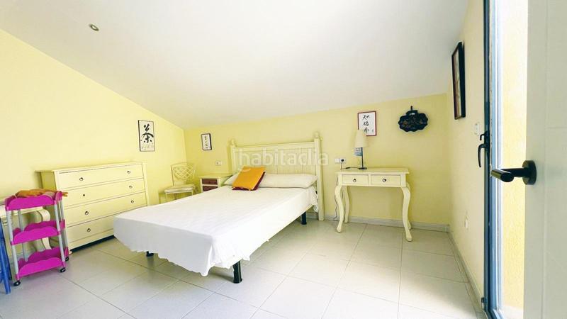 Foto 31b3d8c3-f8fb-4d19-ab26-dc2b94e83389. Ático  dúplex en venta en las marinas, junto al club de tenis y muy cerca del mar en Dénia
