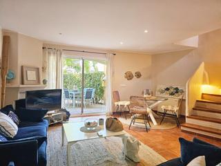 Casa adosada en Les Bassetes - El Marjal. Exclusivo chalet adosado dúplex en las marinas, a solo 50 metros