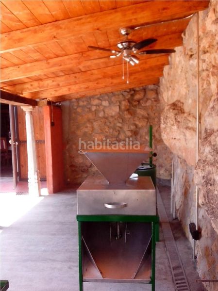 Foto fa5d2d5a-21b1-469d-a7ef-02f652a16ace. Masia amb calefacció aparcament piscina a Enguera