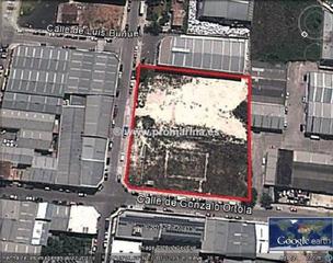 Terreny residencial a Ondara. Venta de solar en poligono industrial de 665m2