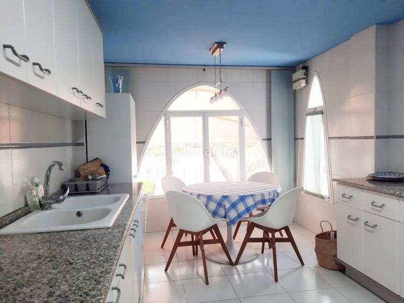 Foto 47f51792-b22d-41c3-8e0e-0d2e4a71e896. Miete dreistöckige wohnung mit heizung parking pool in Dénia